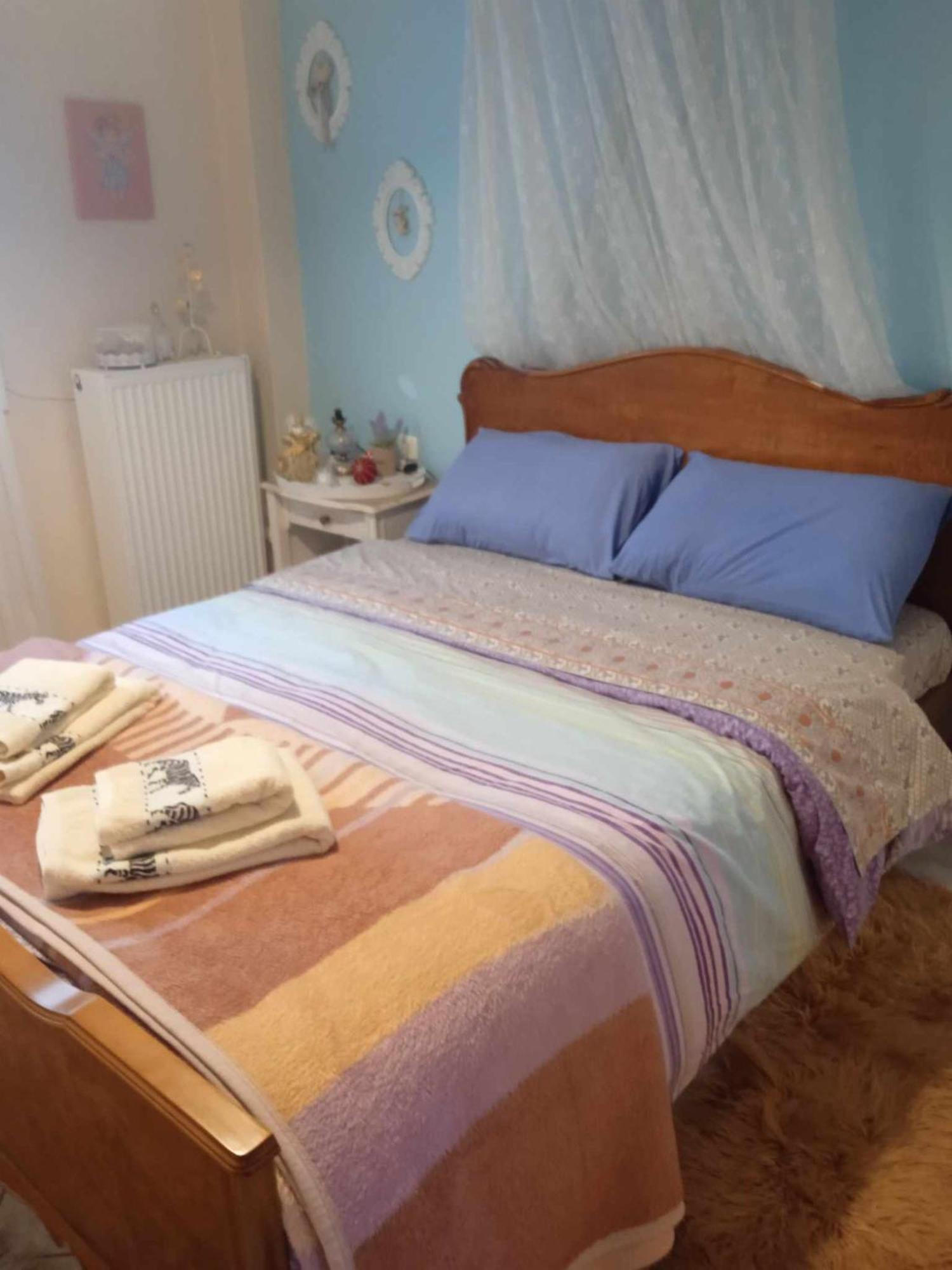 φιλόξενο σπίτι στο λουτράκι! Prázdninový dům *