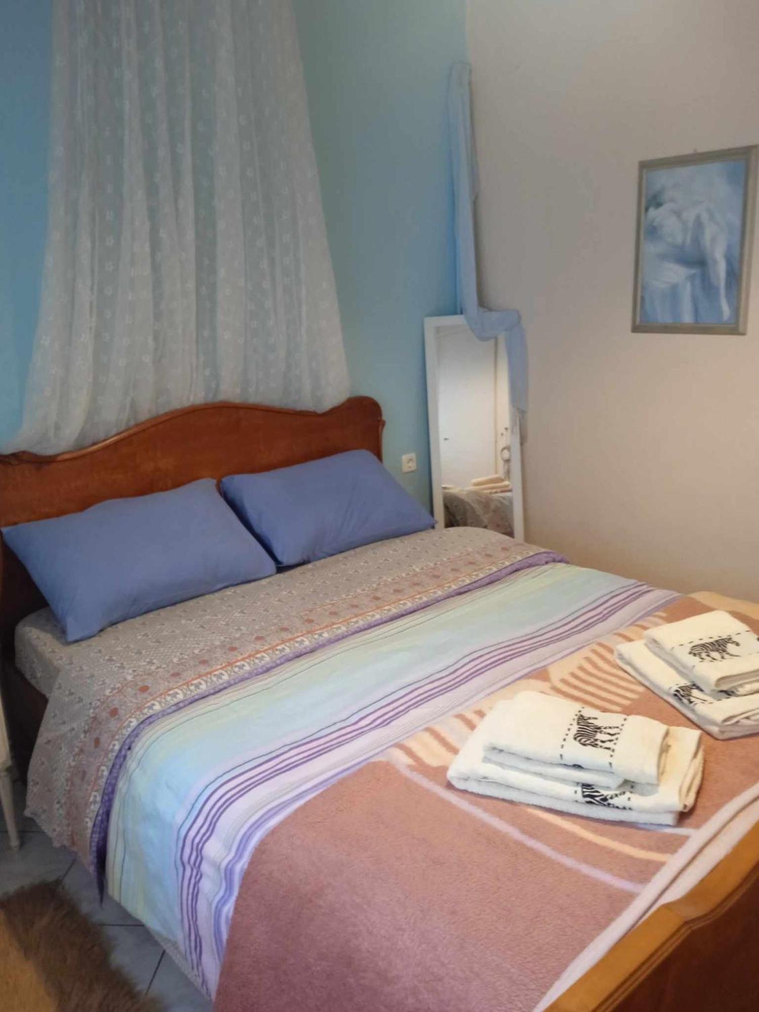 φιλόξενο σπίτι στο λουτράκι! Holiday home